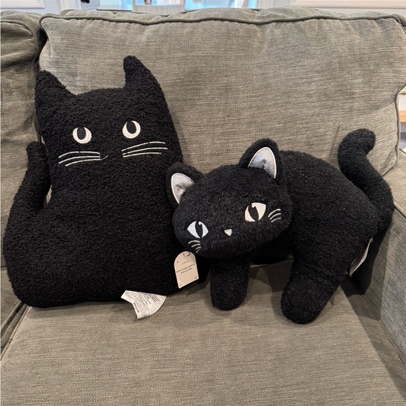 NWT Target Halloween Throw Pillows 2024 &2025  Black Cats - Picture 1 of 2